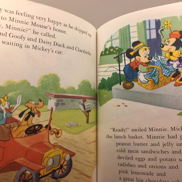 Vintage Little Golden Book Lot 2 Disney Mickey Mouse's Picnic and the Beanstalk - Picture 9 of 13